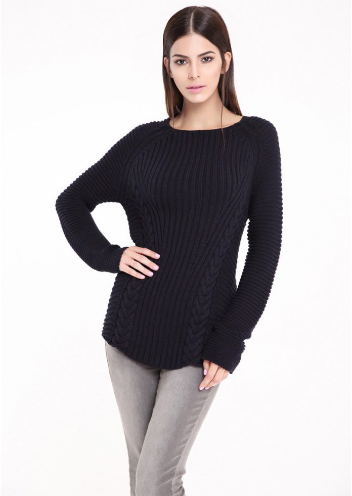 Pull noir col bateau